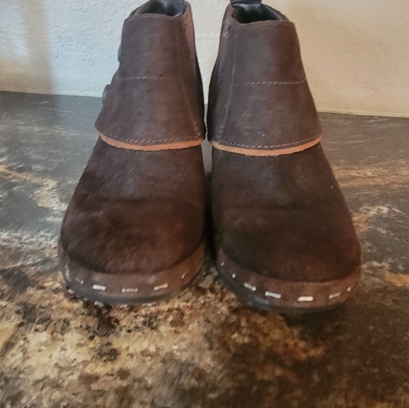 Merrell Luxe Button Espresso Distressed Leather Suede Ankle Booties Women's  10 - Picture 5 of 9